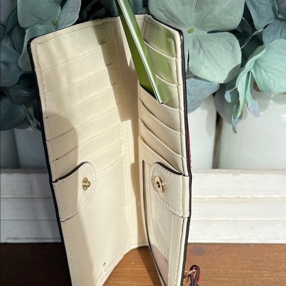 NWT Kate Spade Mikas pond pillbox Red Stacy Wallet - Picture 3 of 8